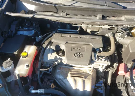 2018 Toyota Rav4 Xle z USA, uszkodzony, nr VIN 2T3RFREV2JW842088